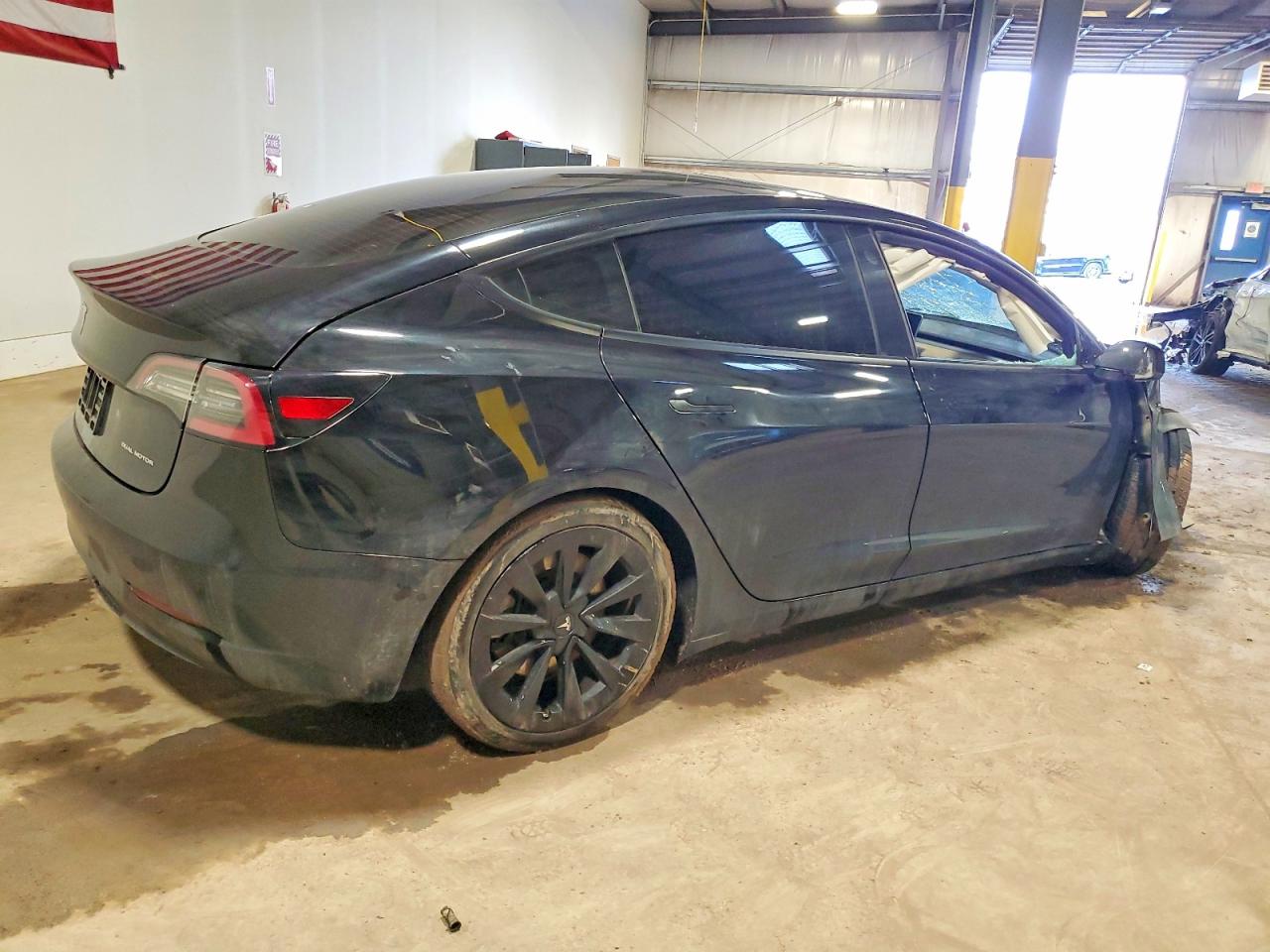 2022 TESLA MODEL 3 photo 3