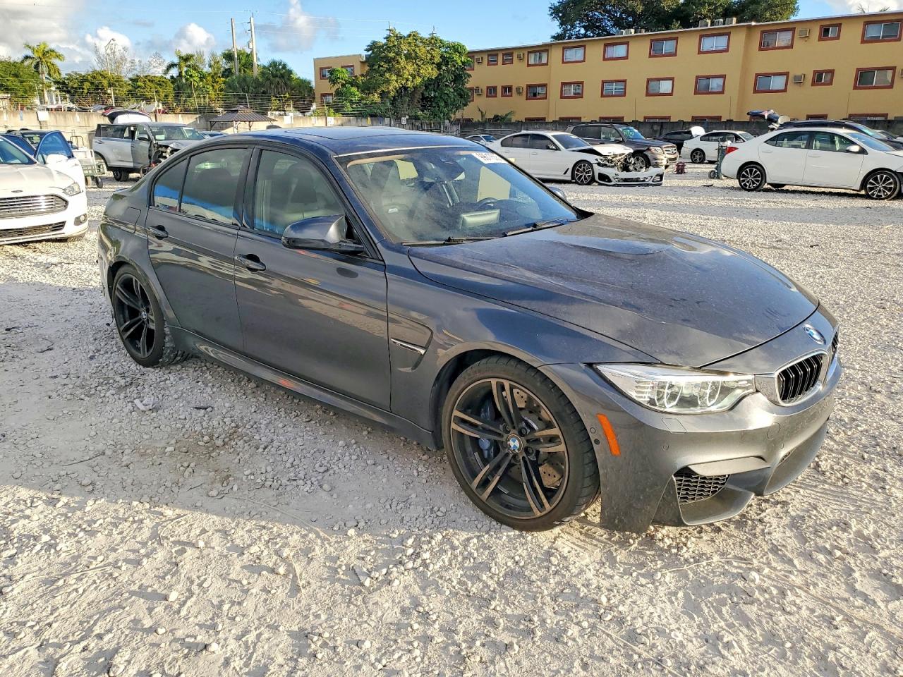 2015 BMW M3 photo 4