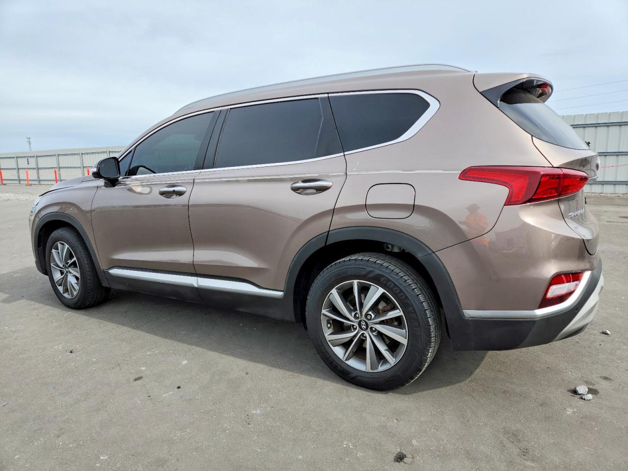 2019 HYUNDAI SANTA FE LIMITED photo 2