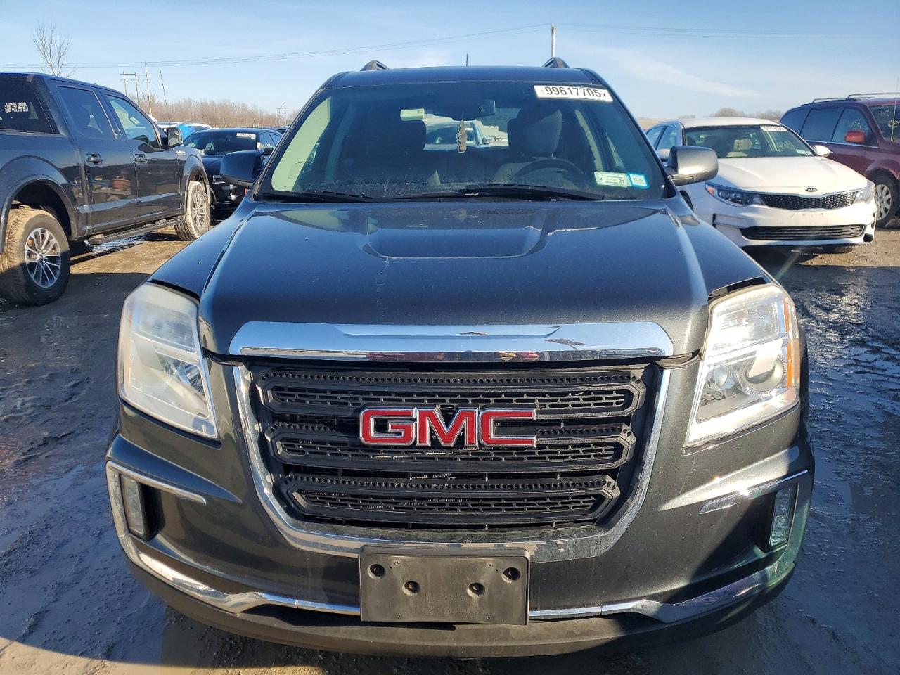 2017 GMC TERRAIN photo 5