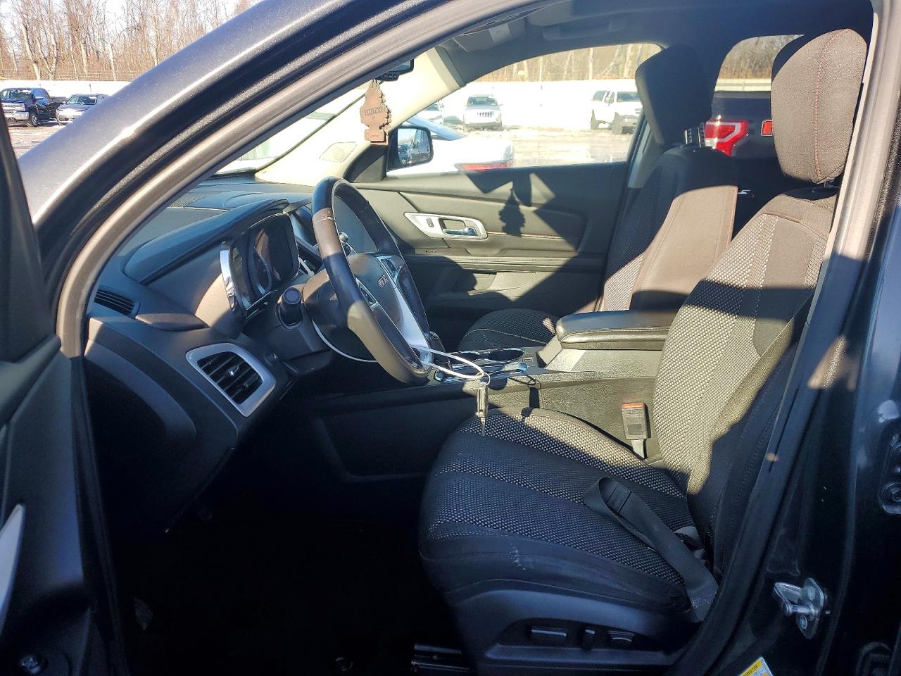 2017 GMC TERRAIN photo 7