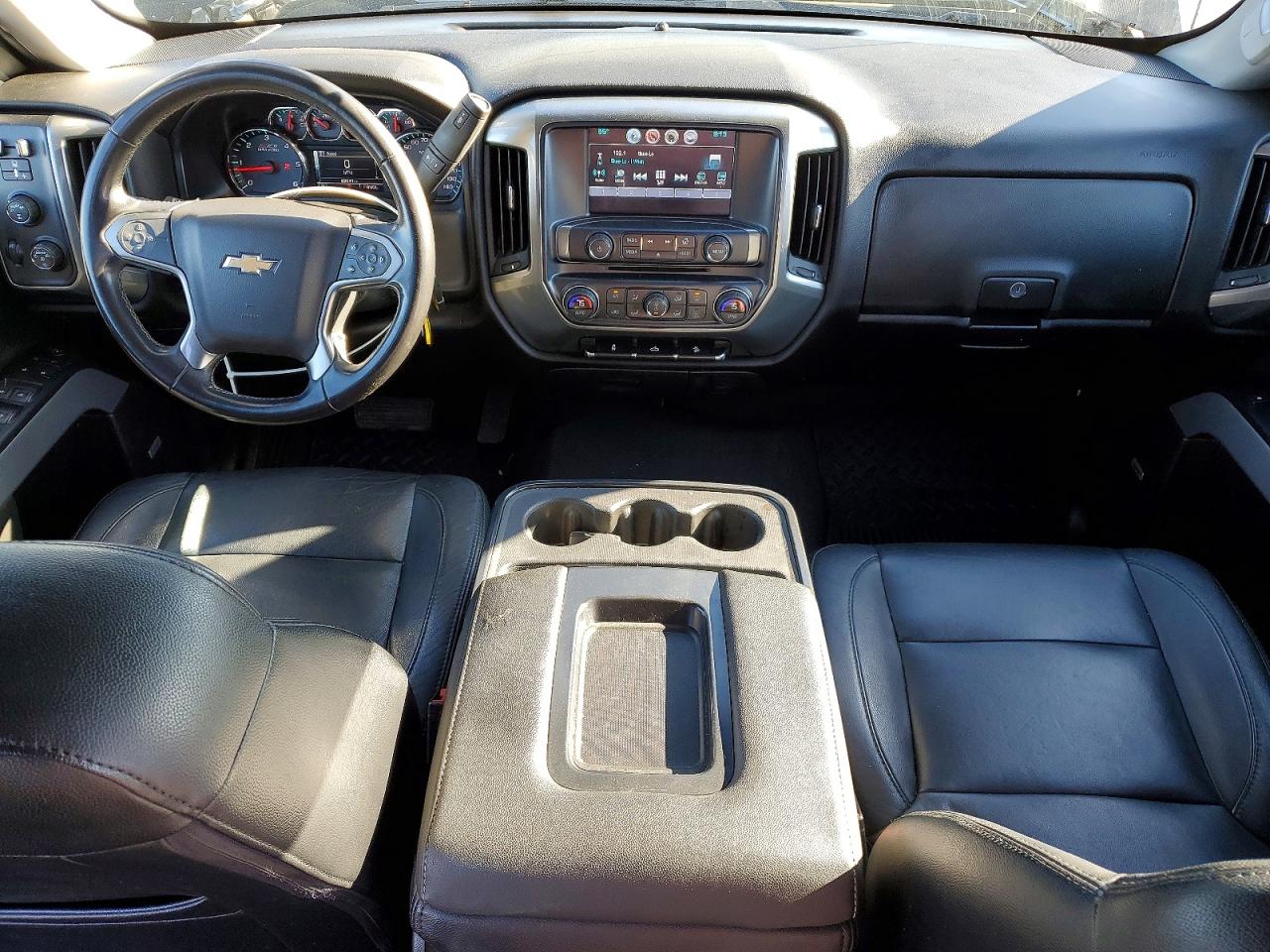 2018 CHEVROLET SILVERADO K1500 LT photo 8