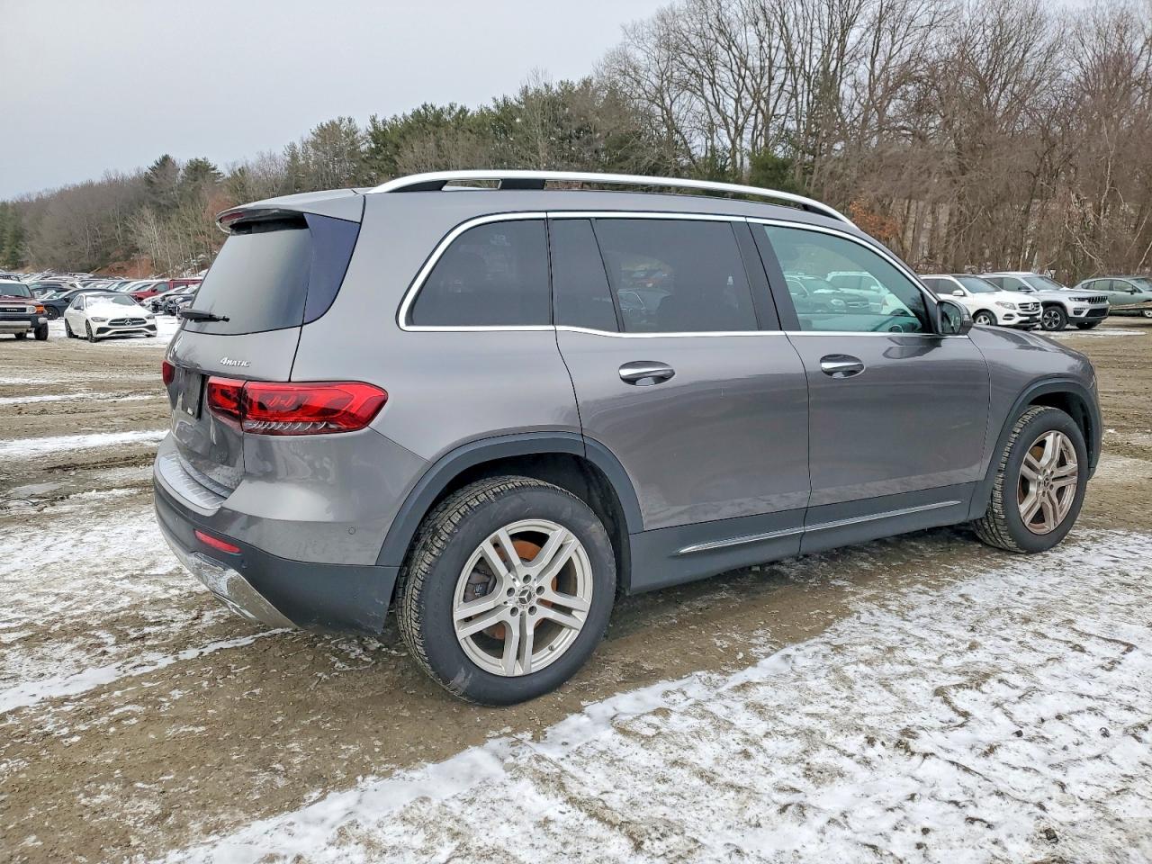 2020 MERCEDES-BENZ GLB 250 4MATIC photo 3