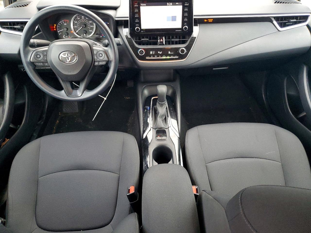 2021 TOYOTA COROLLA LE photo 8