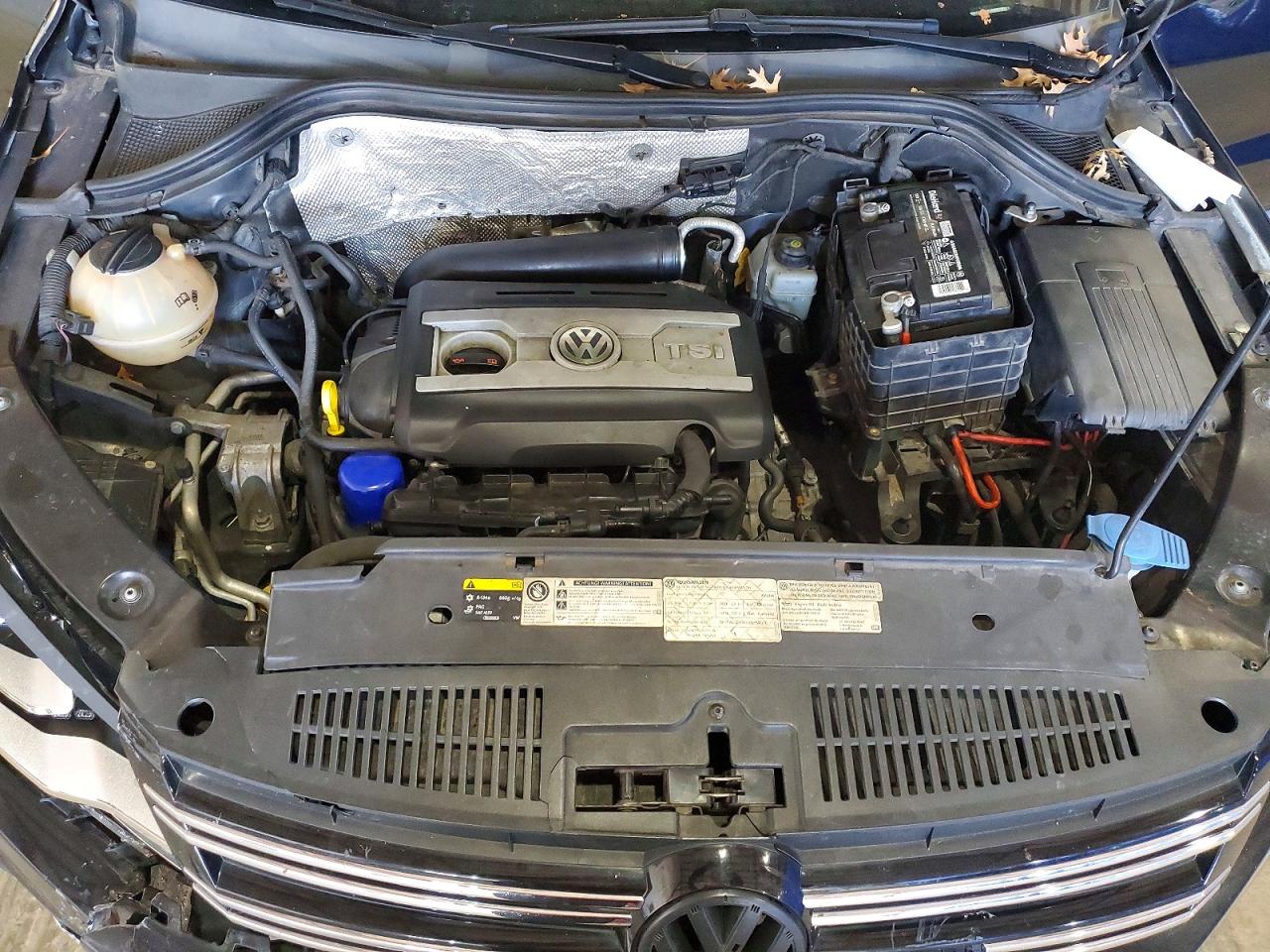 2013 VOLKSWAGEN TIGUAN S photo 11