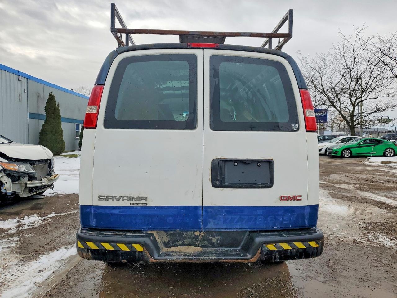 2015 GMC SAVANA G2500 photo 6