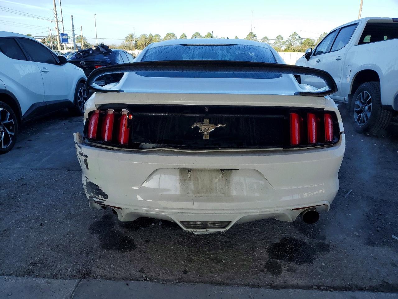 2016 FORD MUSTANG photo 6