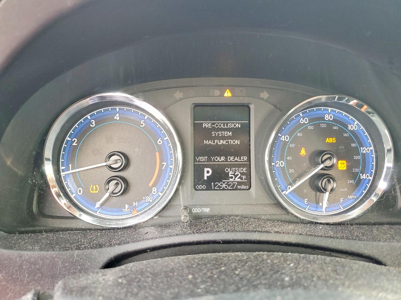 2019 TOYOTA COROLLA L photo 17