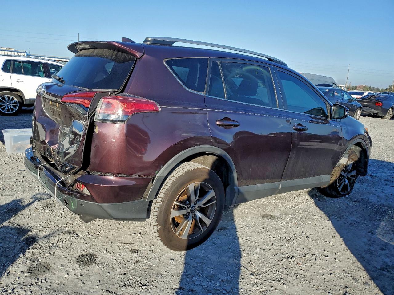 2017 TOYOTA RAV4 XLE photo 3