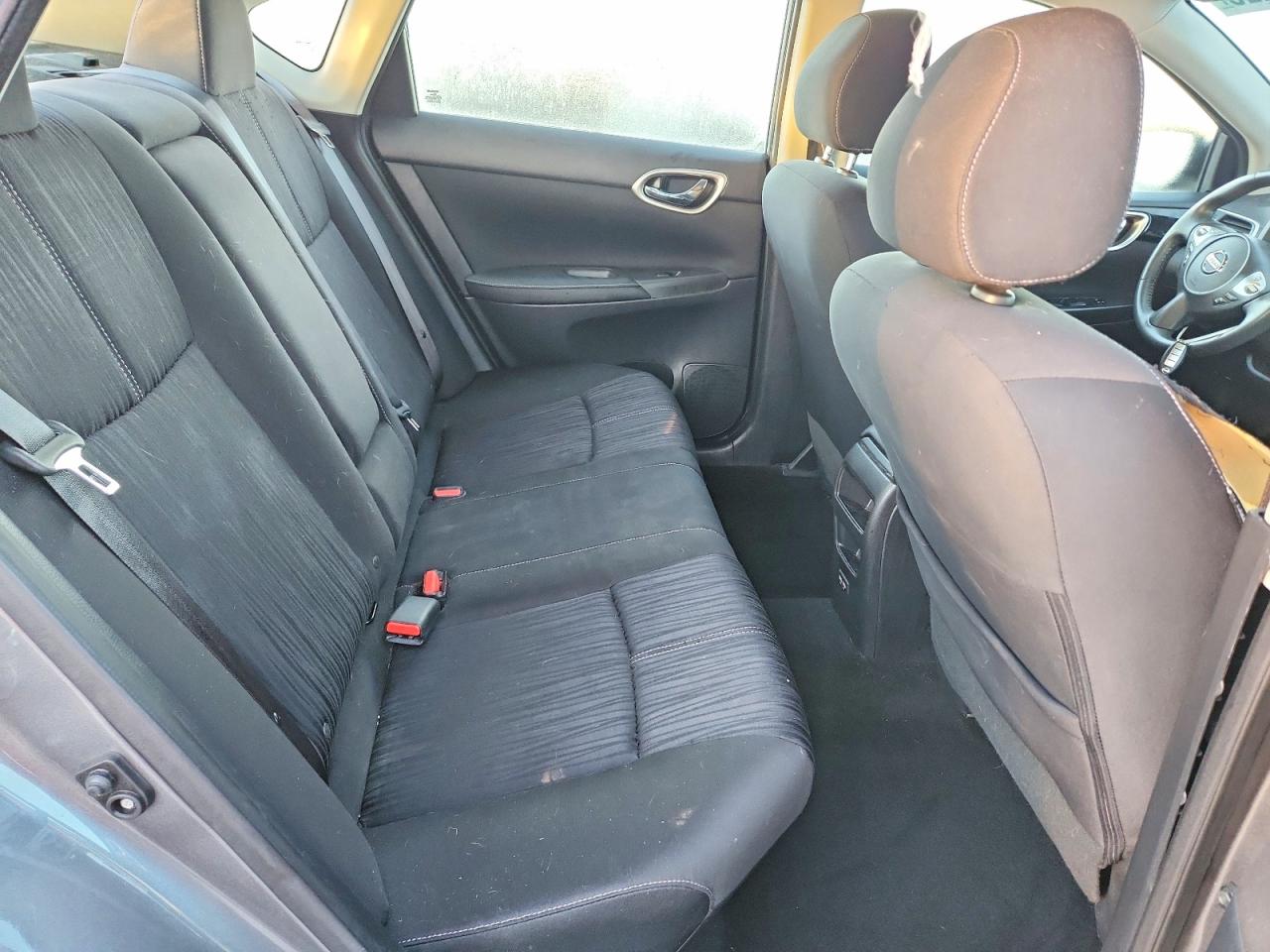 2018 NISSAN SENTRA S photo 10