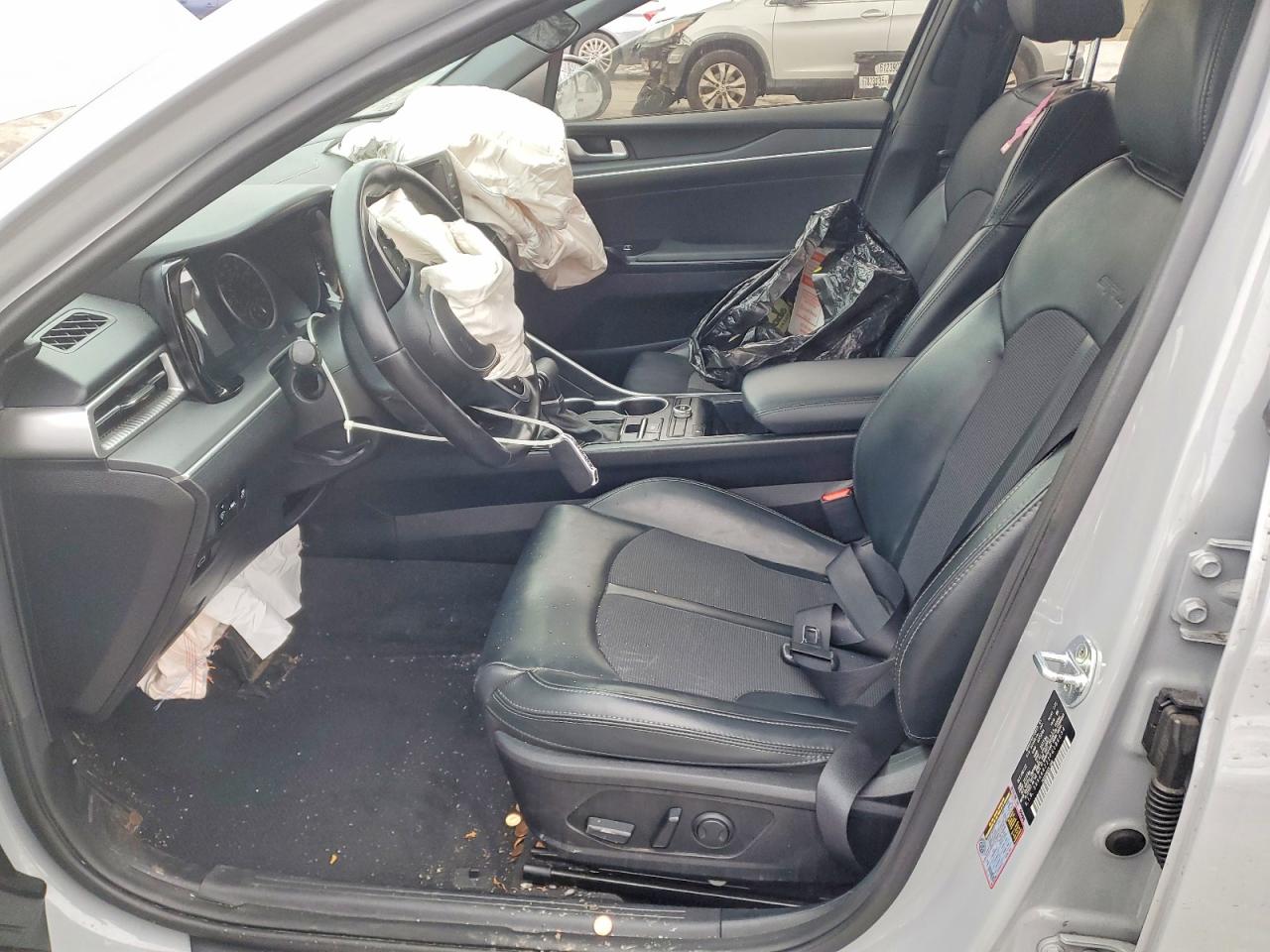 2023 KIA K5 GT LINE photo 7