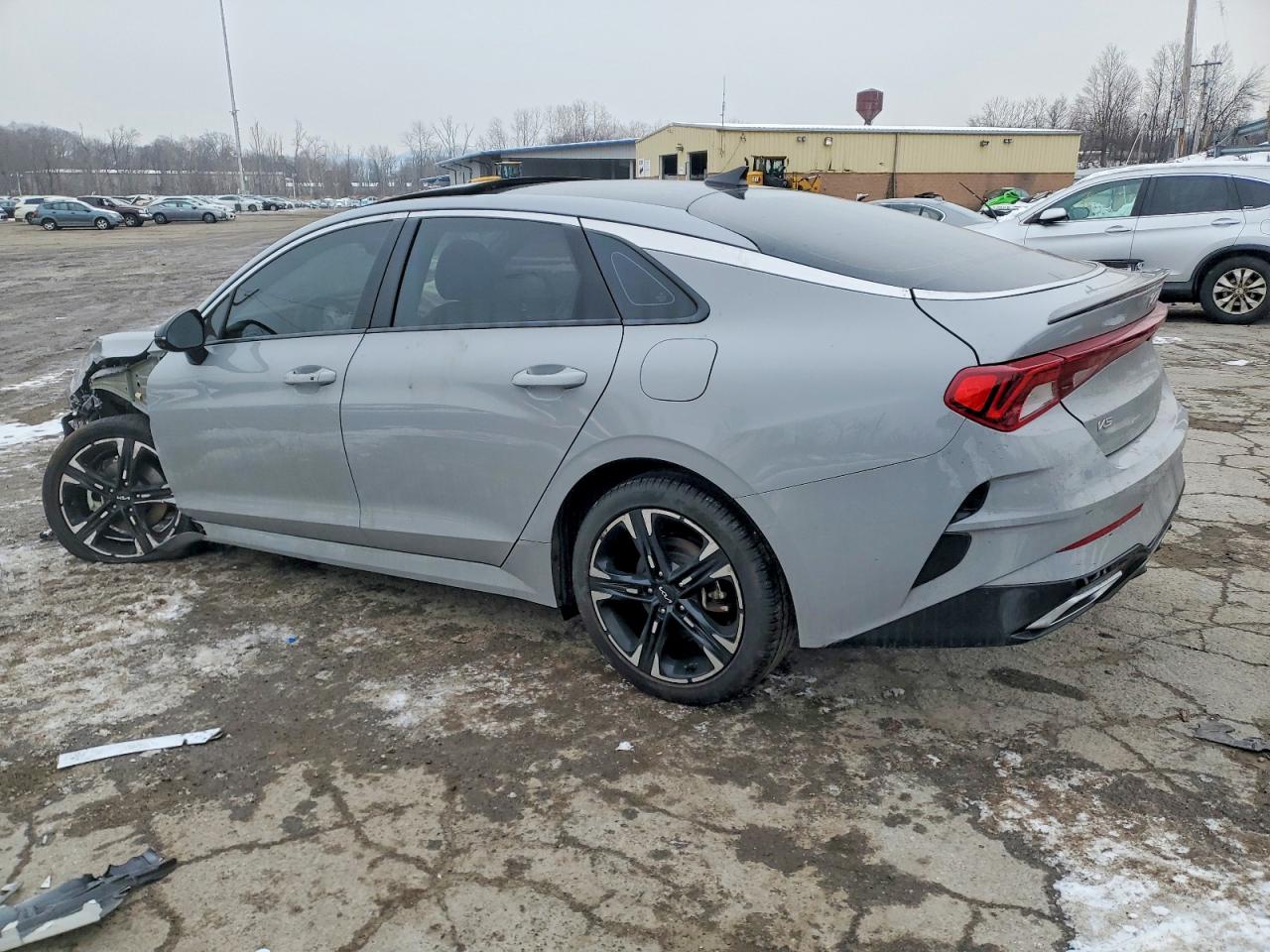 2023 KIA K5 GT LINE photo 2