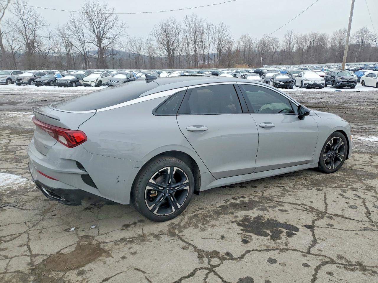 2023 KIA K5 GT LINE photo 3