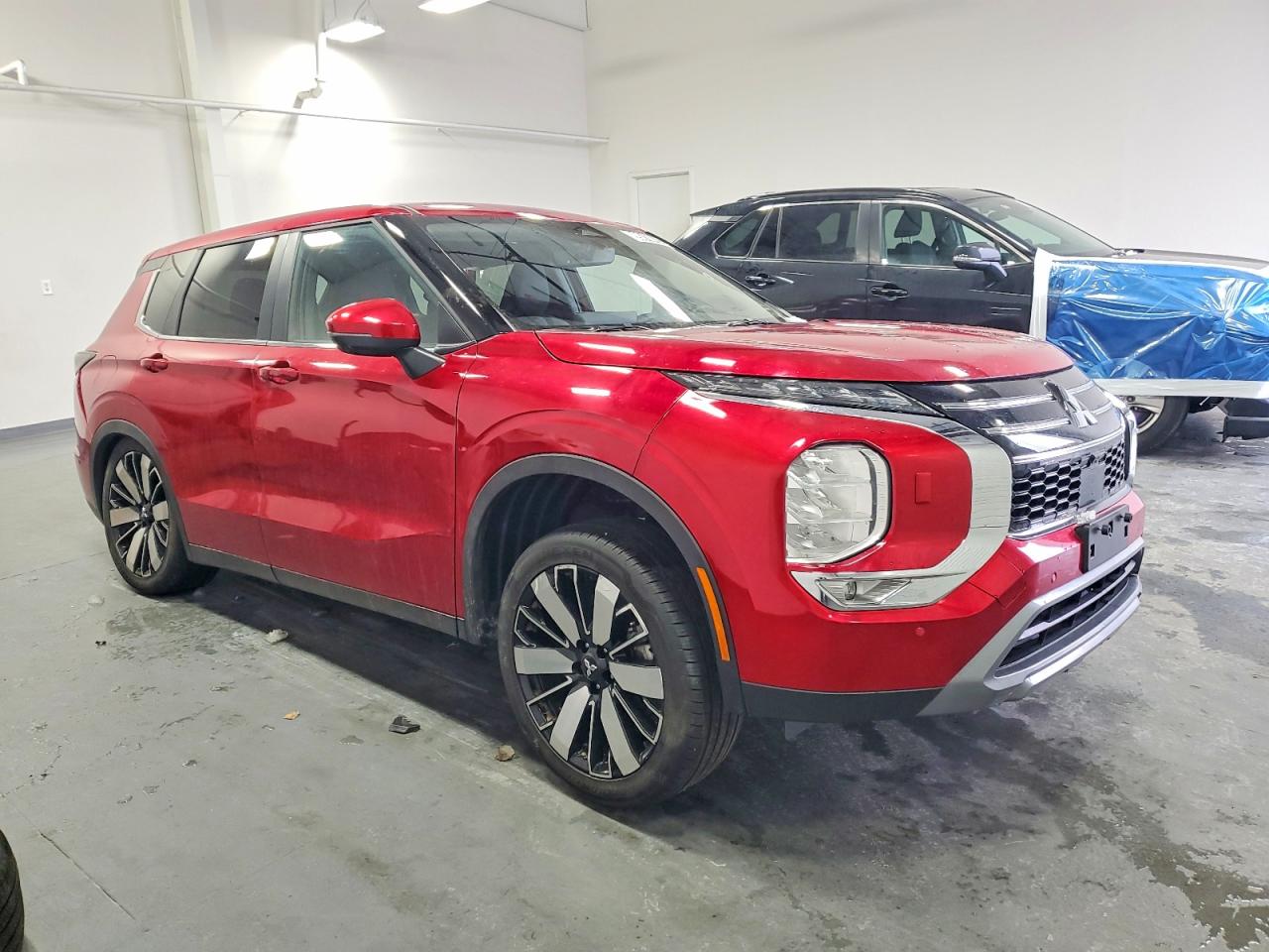 2025 MITSUBISHI OUTLANDER SE photo 4