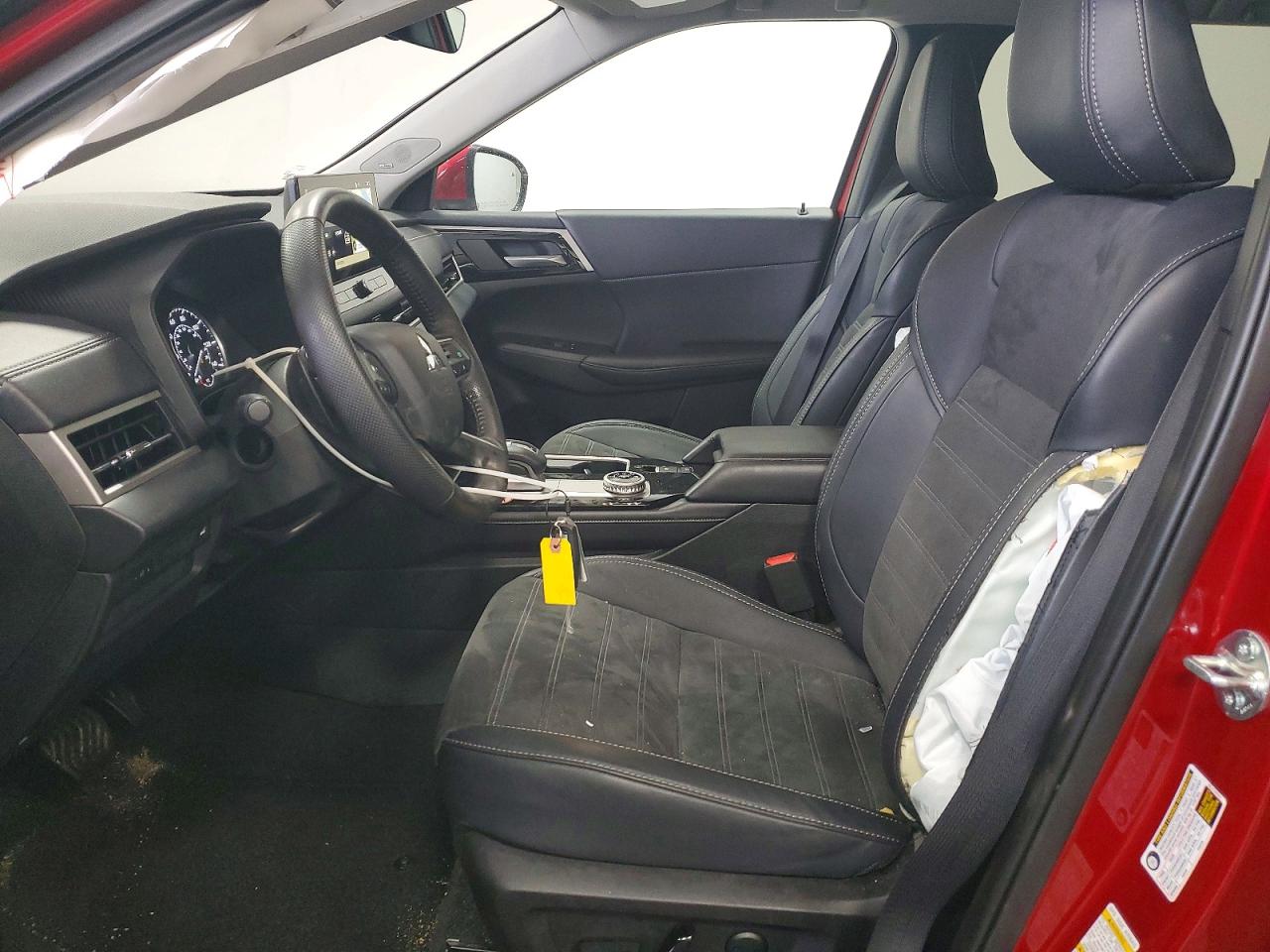 2025 MITSUBISHI OUTLANDER SE photo 7