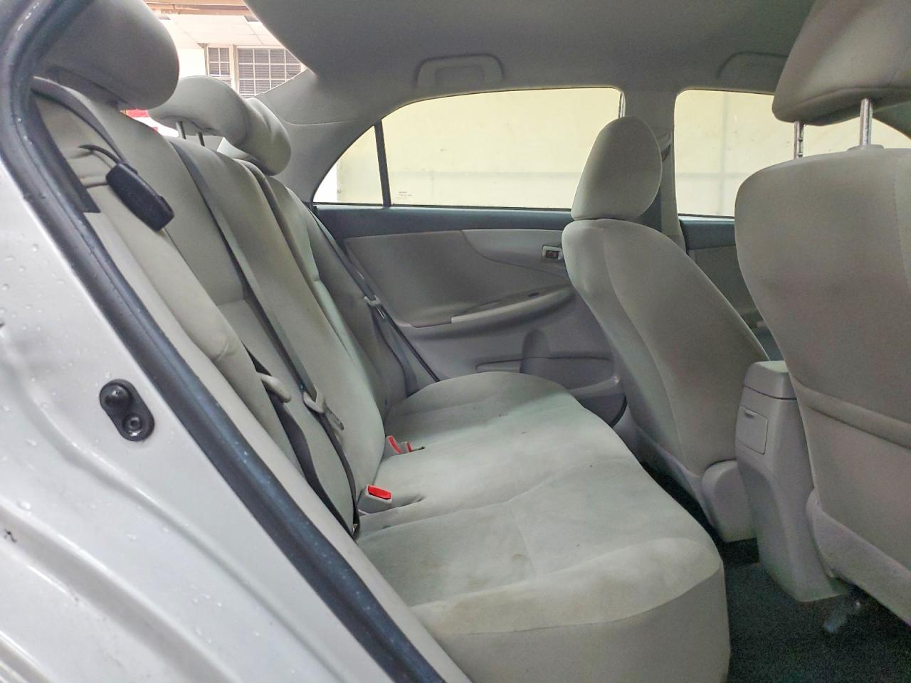 2013 TOYOTA COROLLA BASE photo 10