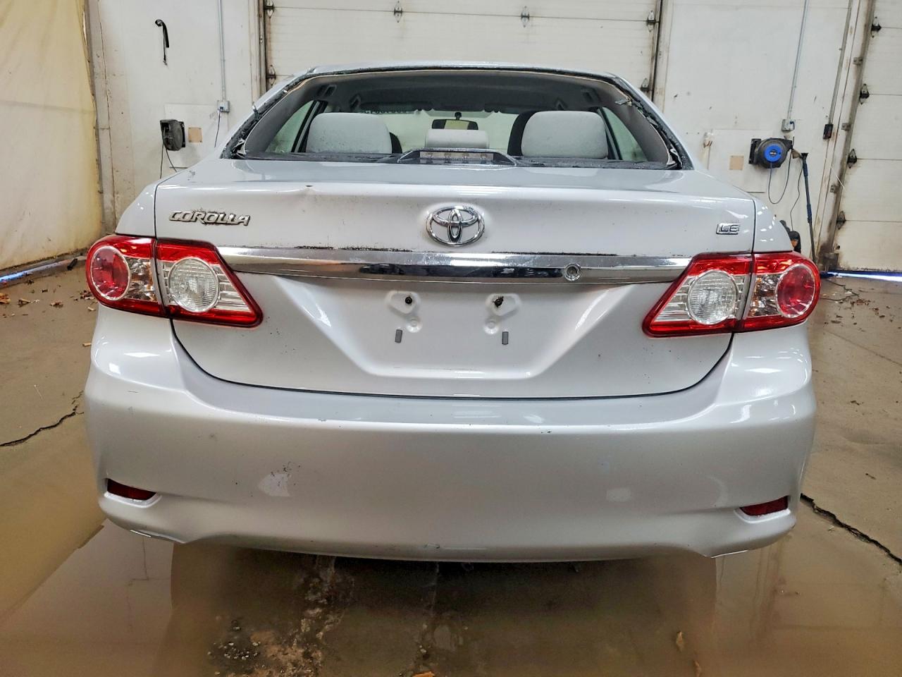 2013 TOYOTA COROLLA BASE photo 6