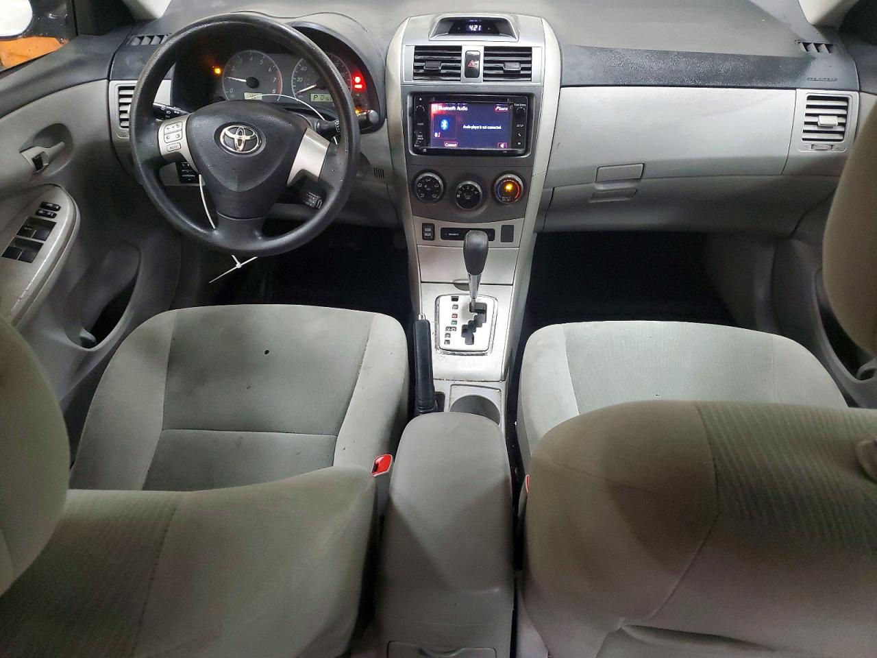 2013 TOYOTA COROLLA BASE photo 8