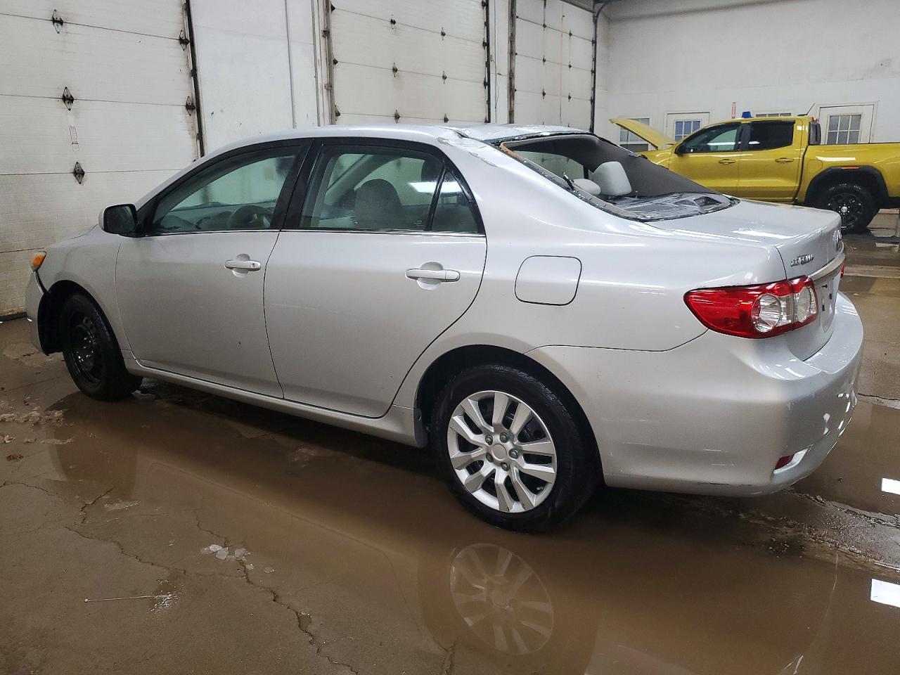 2013 TOYOTA COROLLA BASE photo 2