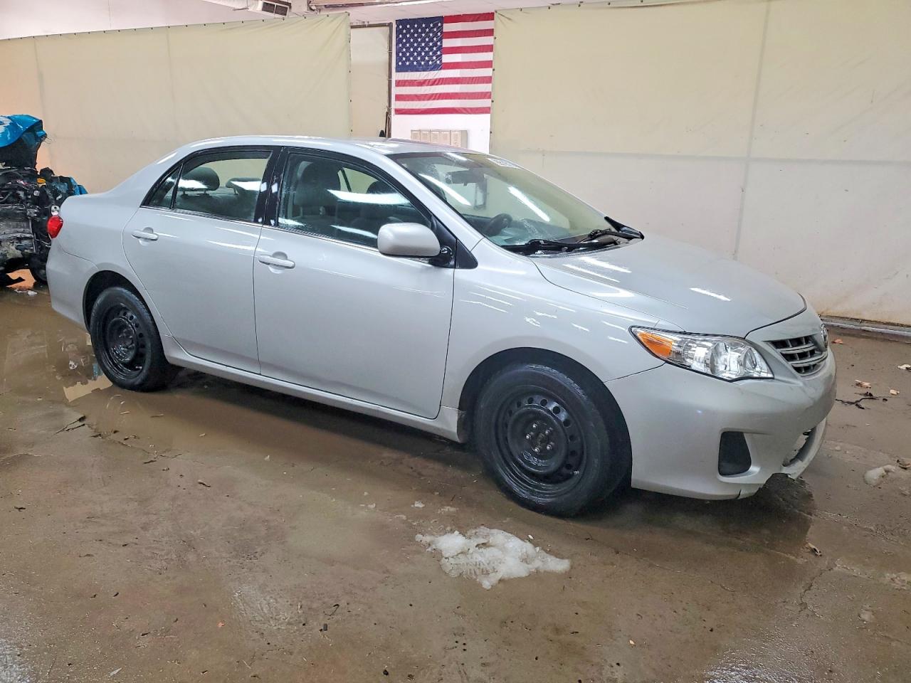 2013 TOYOTA COROLLA BASE photo 4