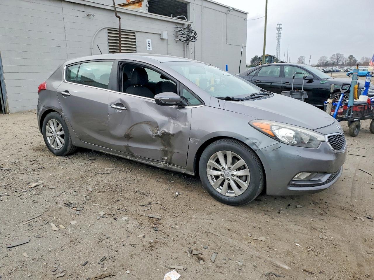 2015 KIA FORTE EX photo 4