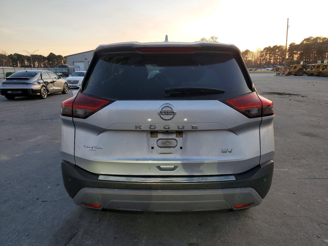 2021 NISSAN ROGUE SV photo 6