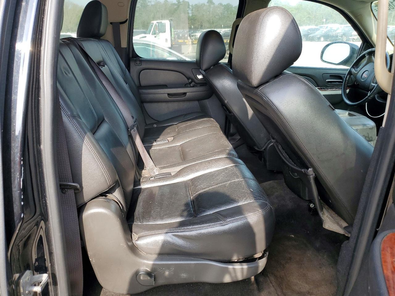 2013 GMC YUKON XL K1500 SLT photo 11