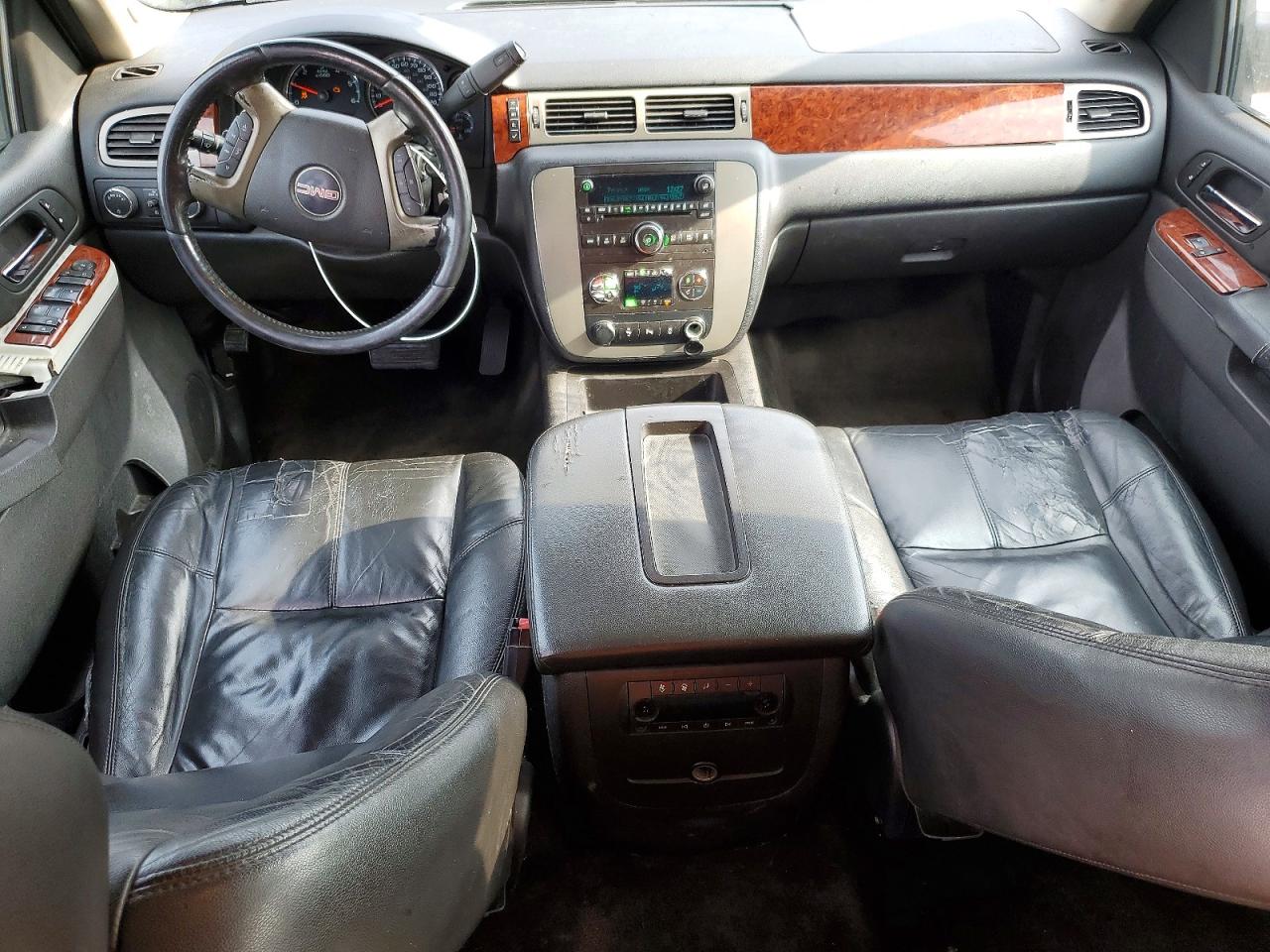 2013 GMC YUKON XL K1500 SLT photo 8