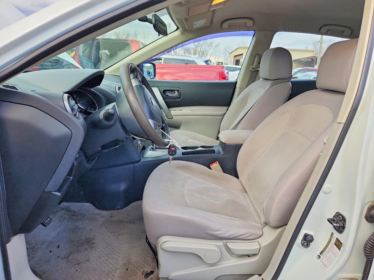 2011 NISSAN ROGUE S photo 7