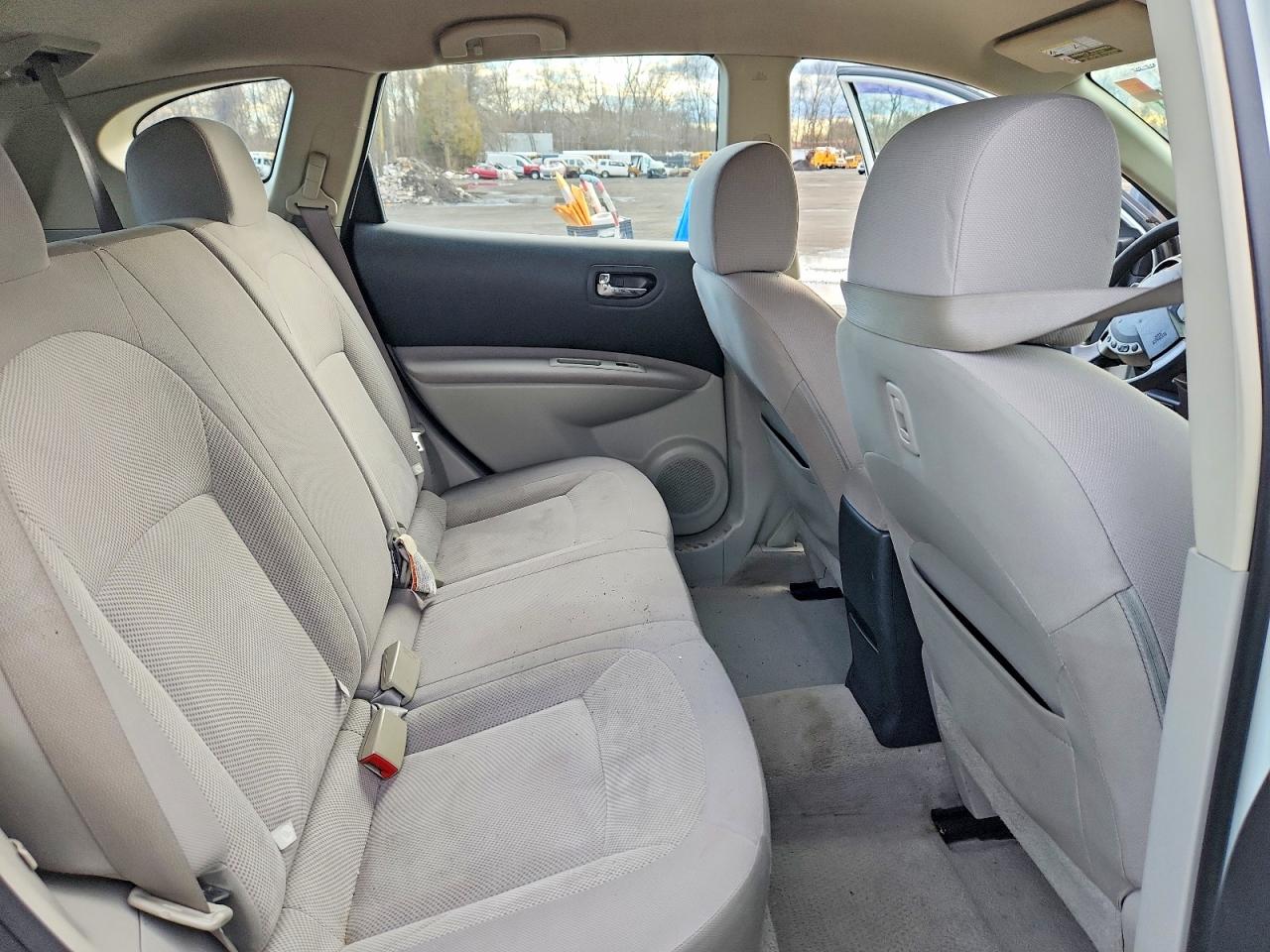2011 NISSAN ROGUE S photo 11