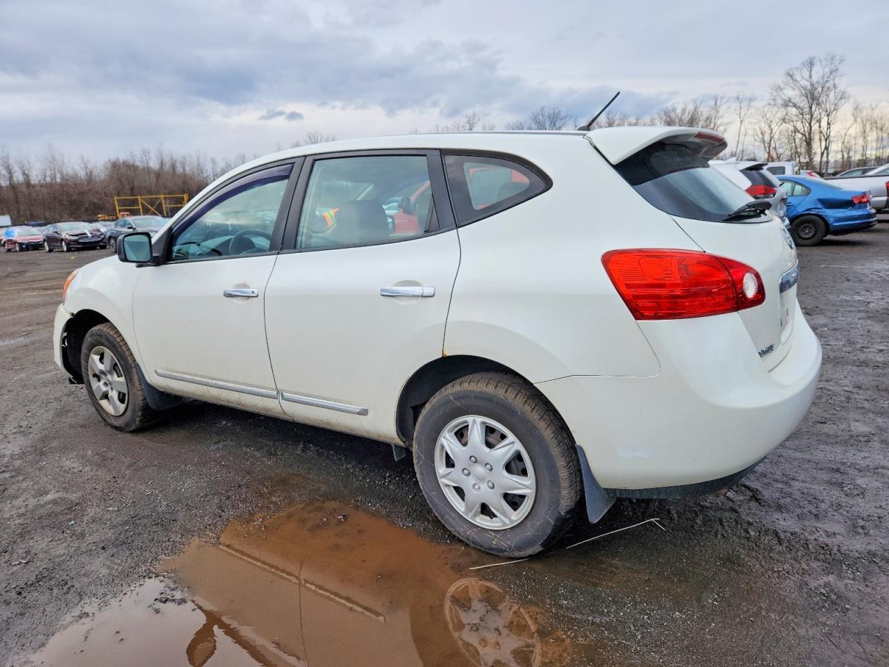 2011 NISSAN ROGUE S photo 2