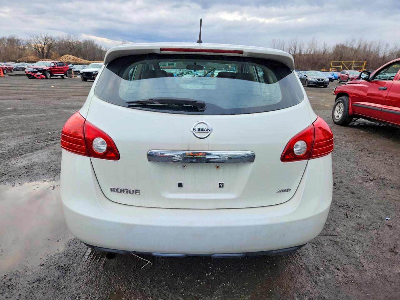 2011 NISSAN ROGUE S photo 6