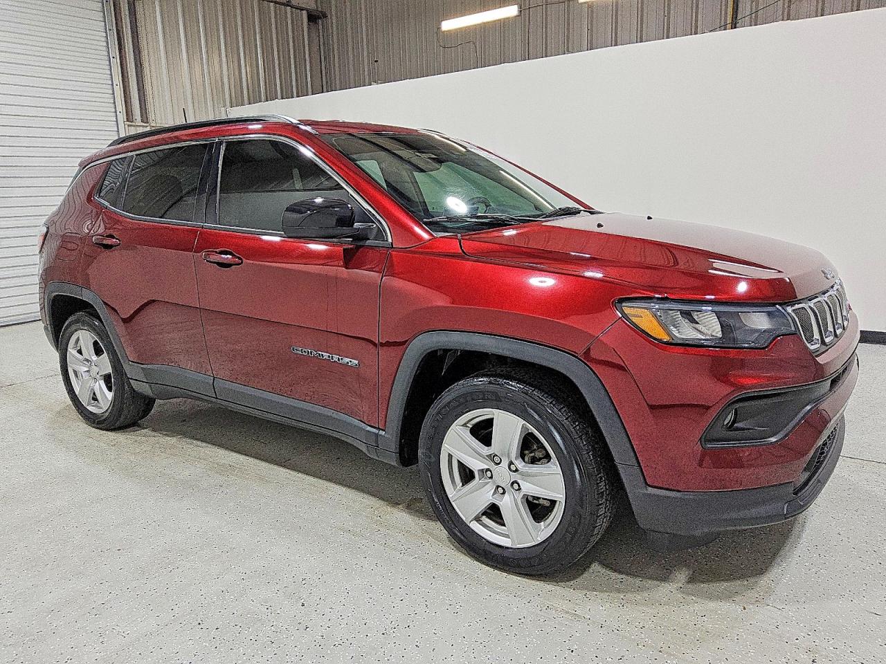 2022 JEEP COMPASS LATITUDE photo 4