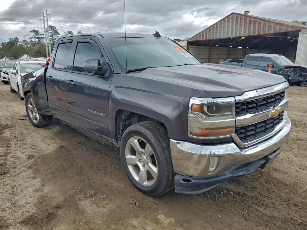 2016 CHEVROLET SILVERADO C1500 LT photo 4