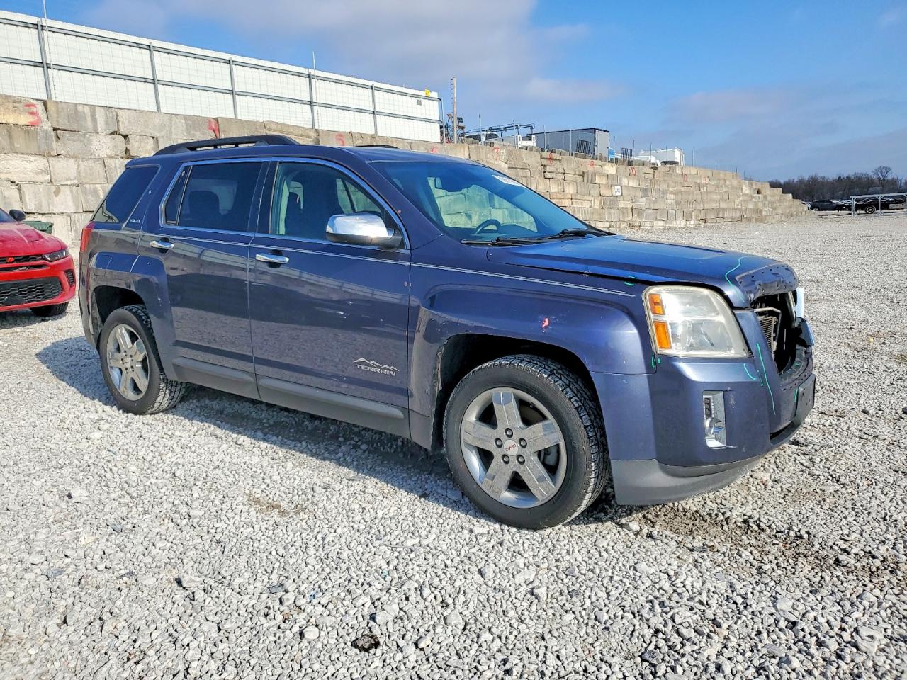 2013 GMC TERRAIN SLE photo 4