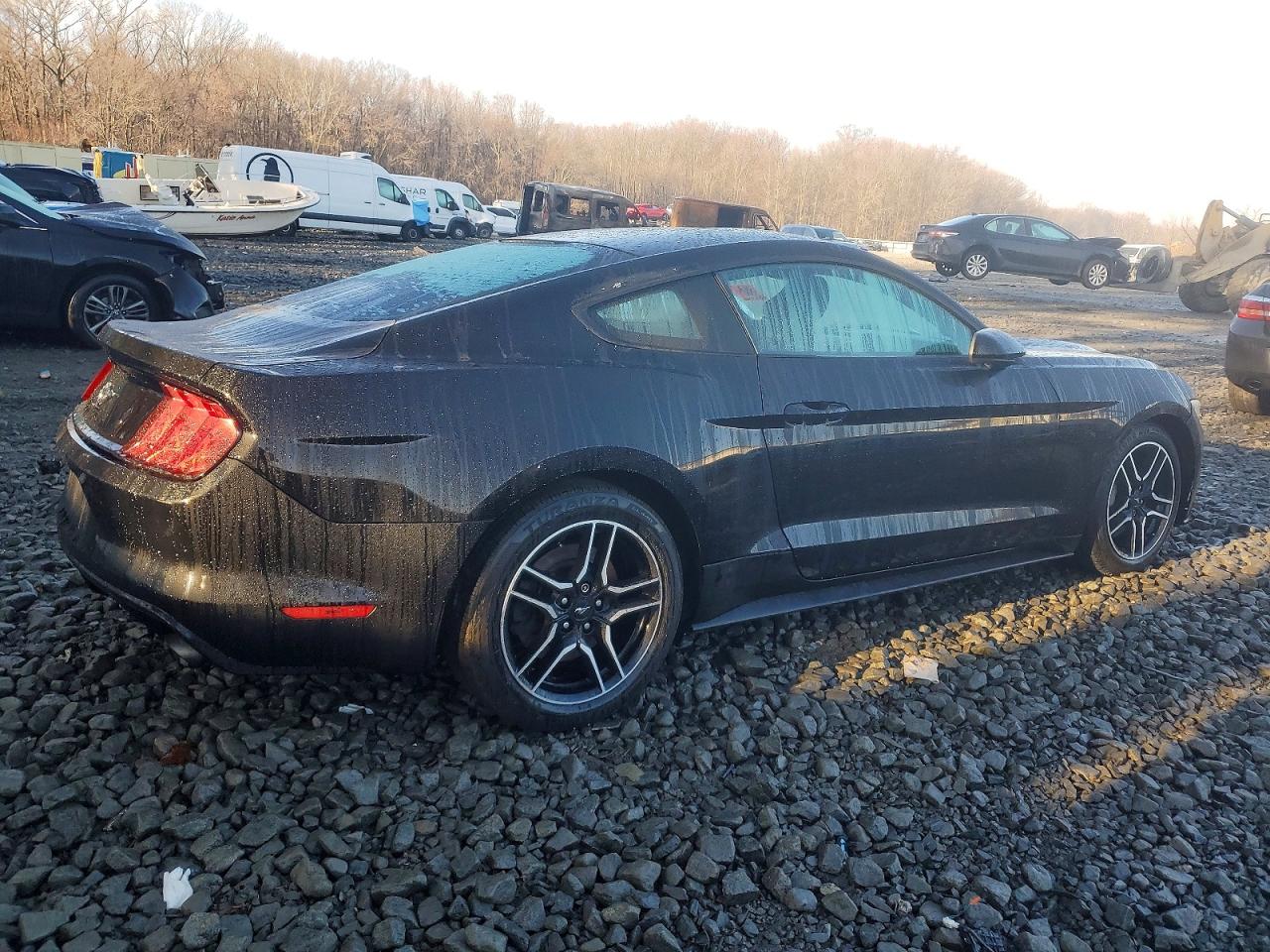 2016 FORD MUSTANG photo 5