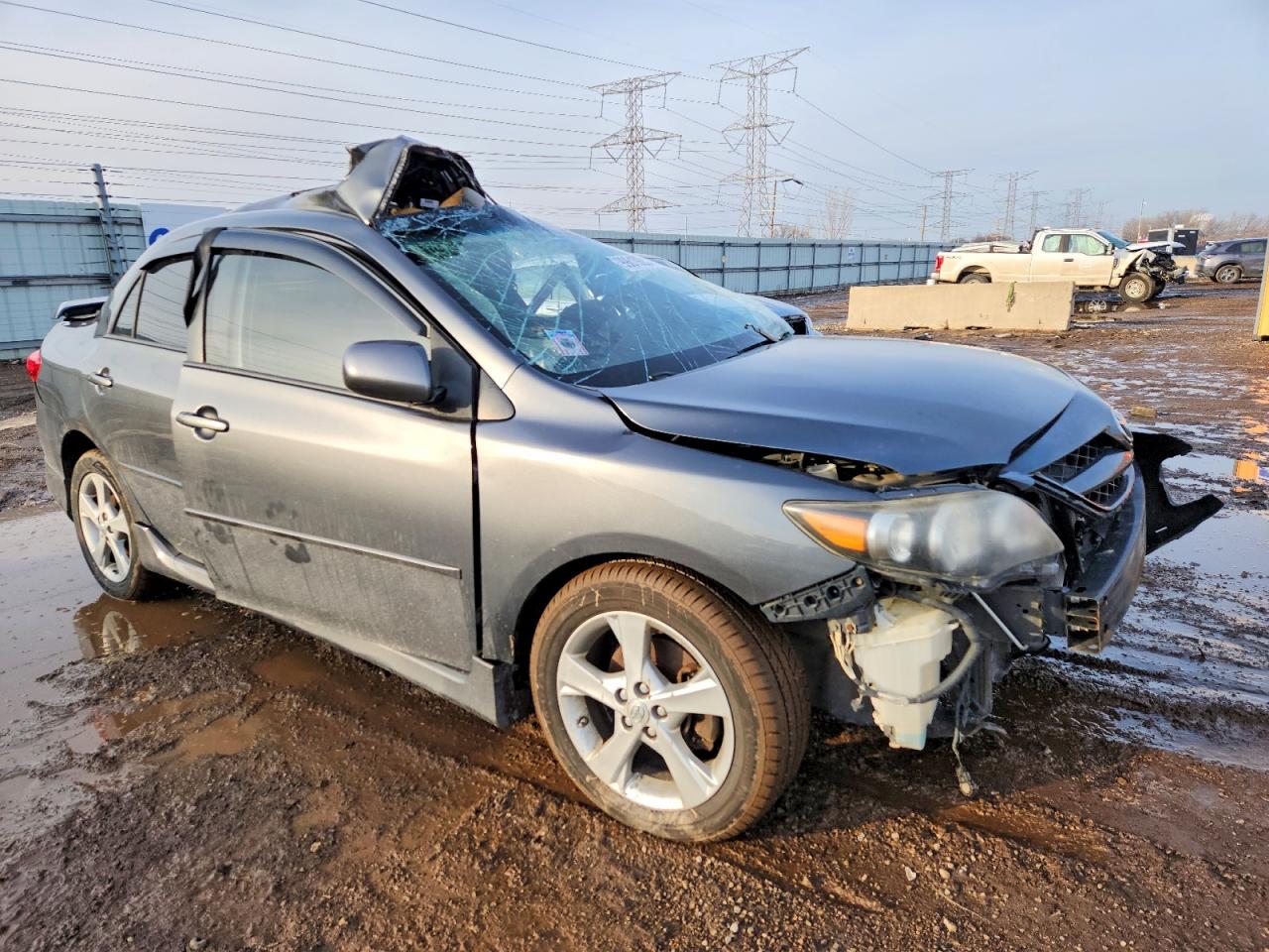 2011 TOYOTA COROLLA photo 4