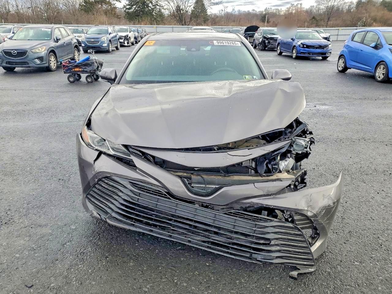 2018 TOYOTA CAMRY L photo 5