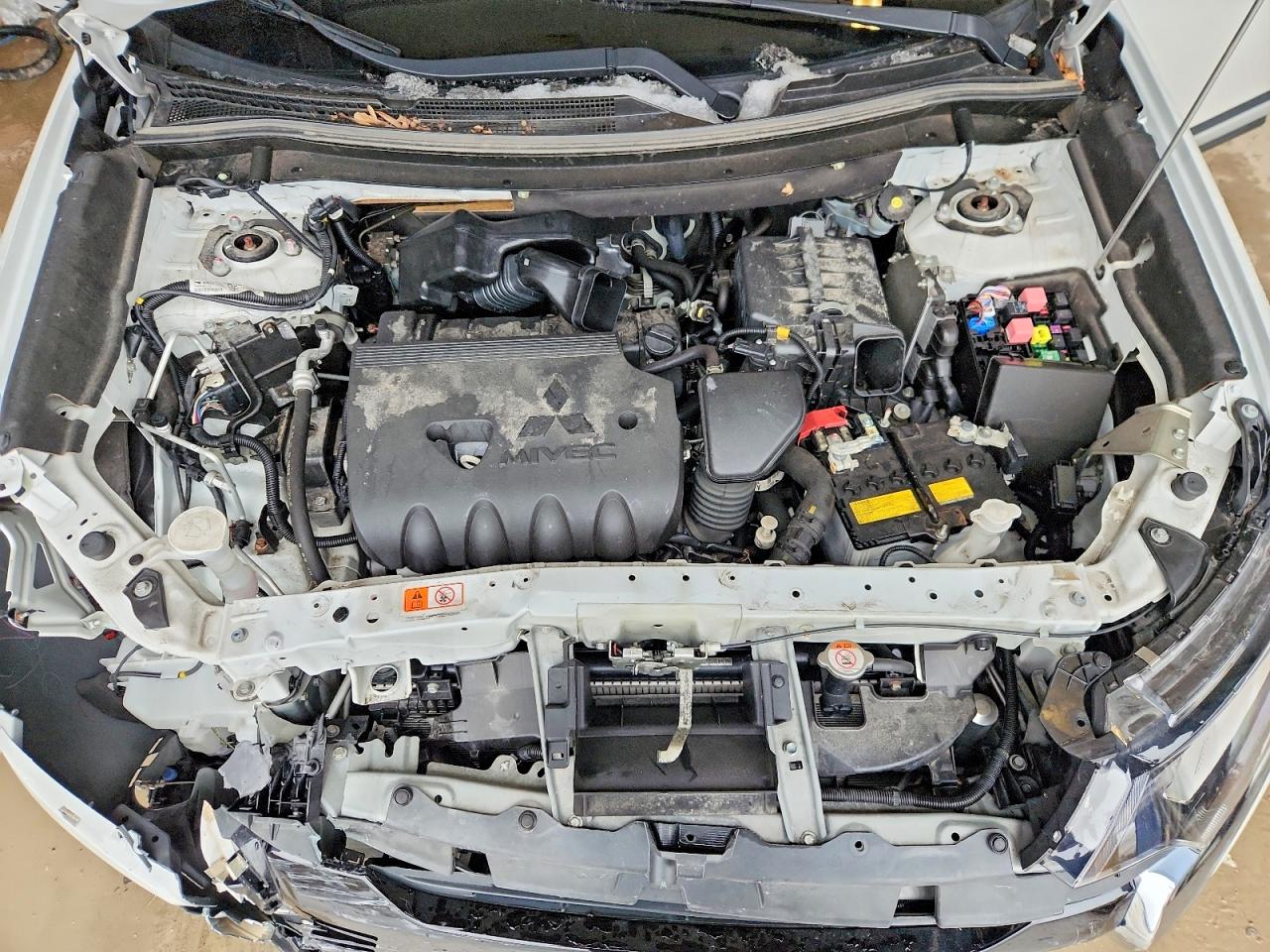 2019 MITSUBISHI OUTLANDER SE photo 11