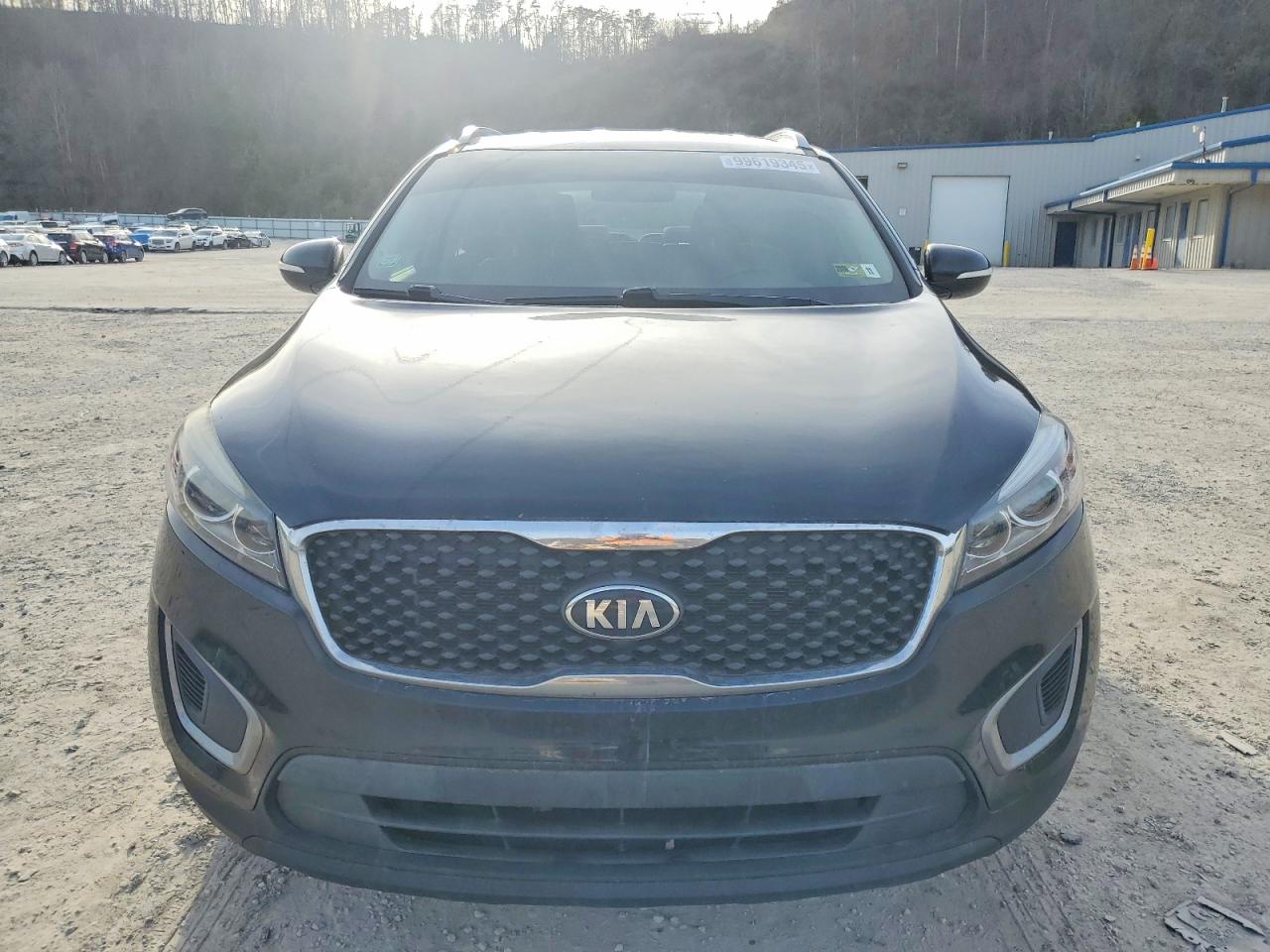 2016 KIA SORENTO LX photo 5