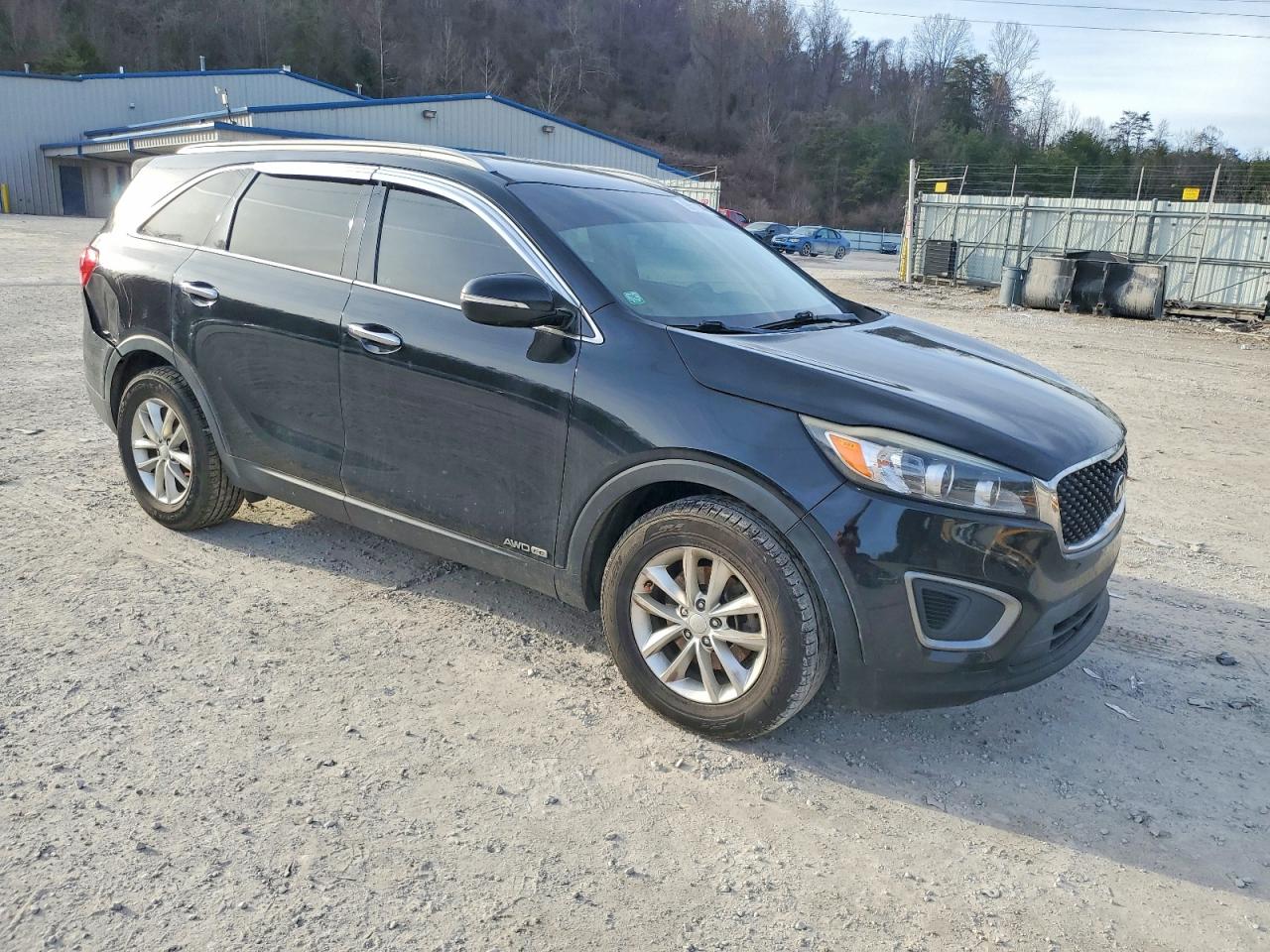 2016 KIA SORENTO LX photo 4