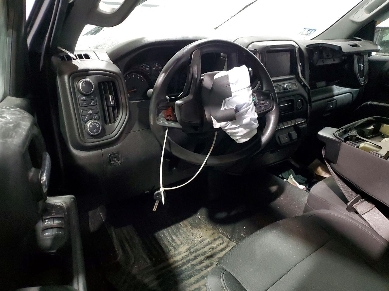 2021 CHEVROLET SILVERADO K1500 CUSTOM photo 8