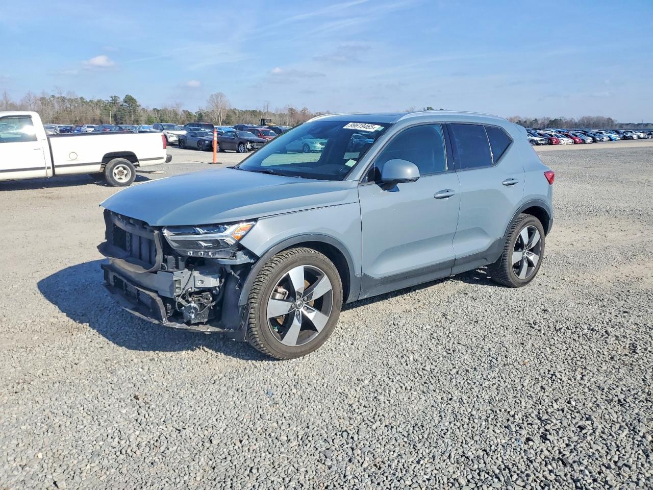 2020 VOLVO XC40