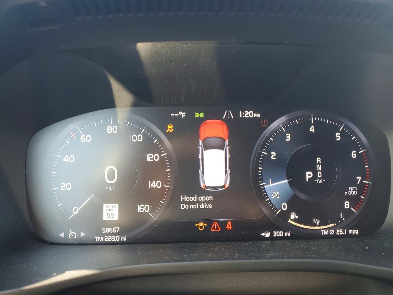2020 VOLVO XC40 T5 MOMENTUM photo 9