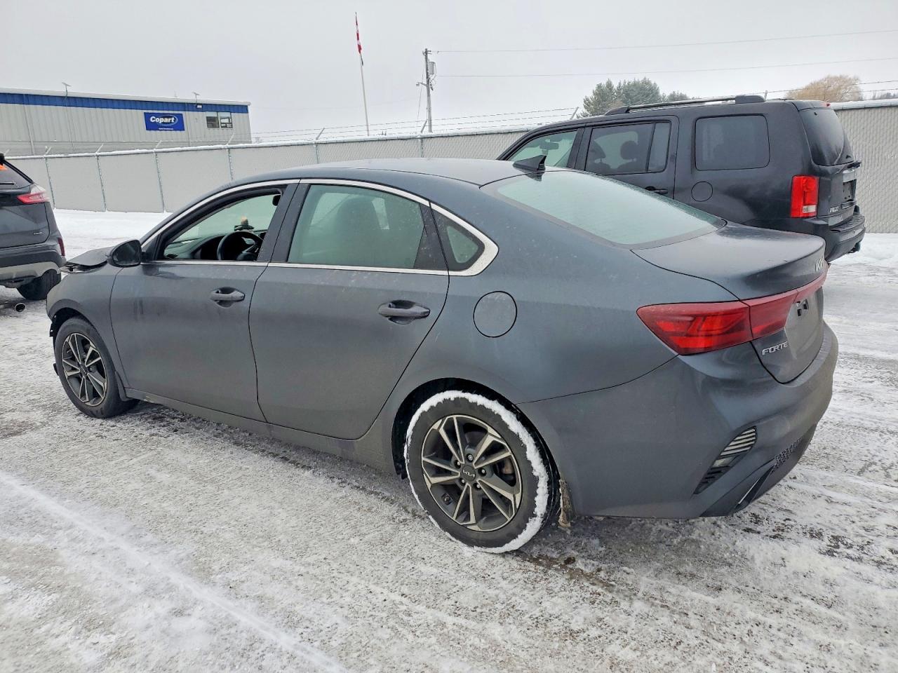 2023 KIA FORTE EX photo 2