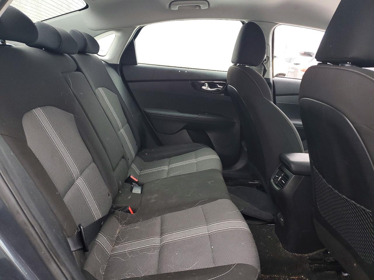 2023 KIA FORTE EX photo 10
