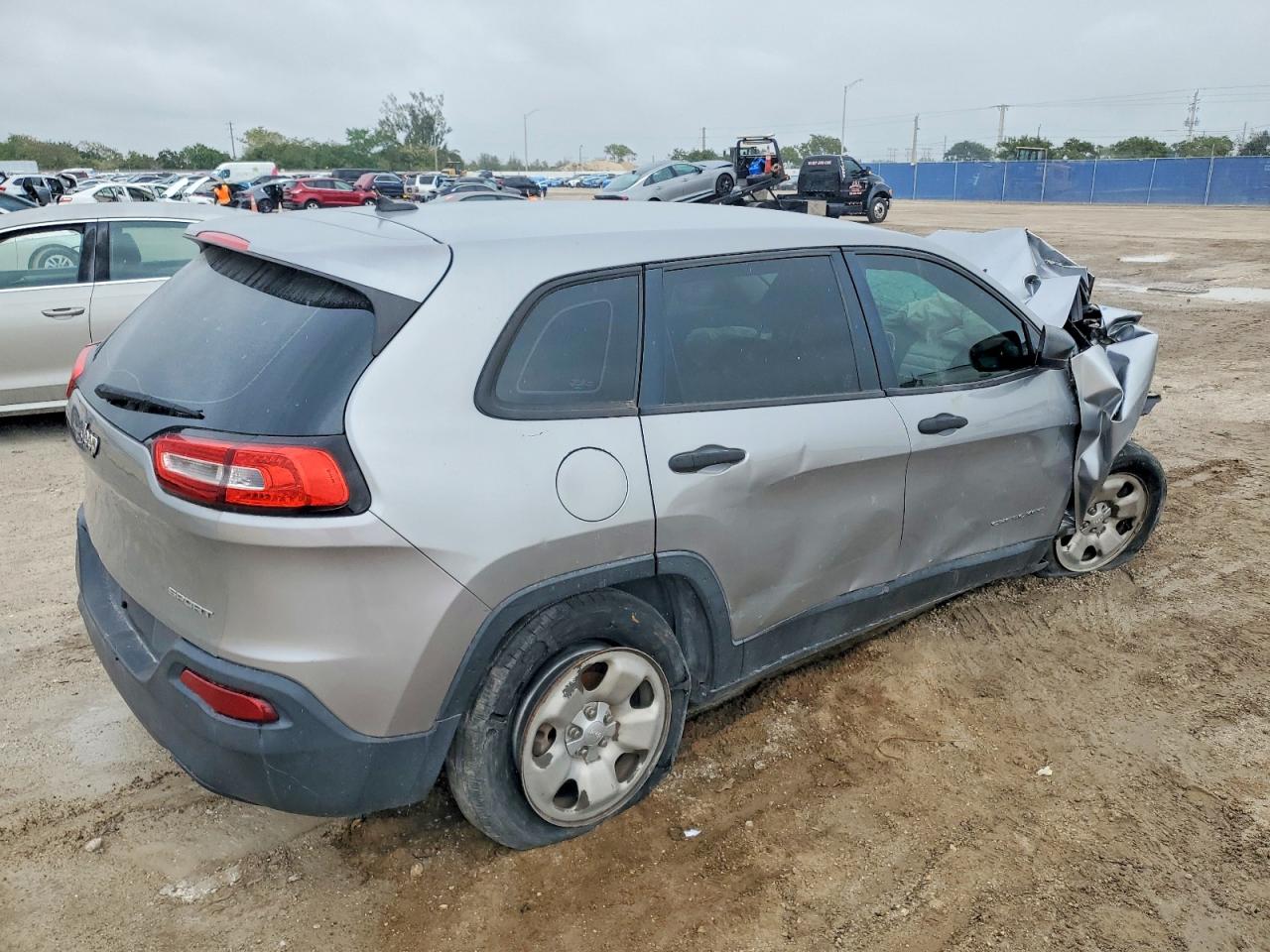 2016 JEEP CHEROKEE SPORT photo 3