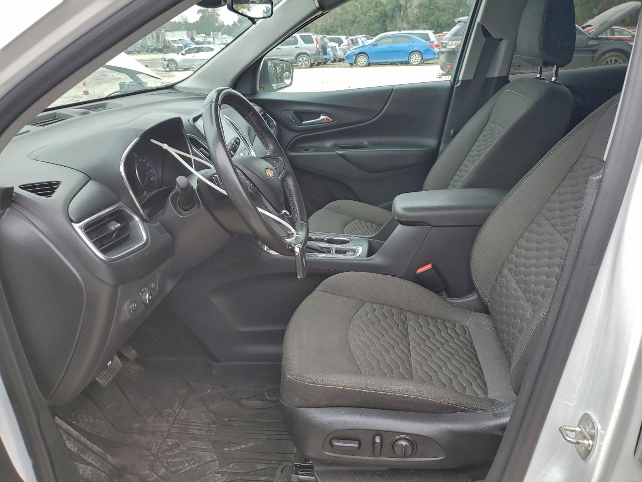 2020 CHEVROLET EQUINOX LT photo 7