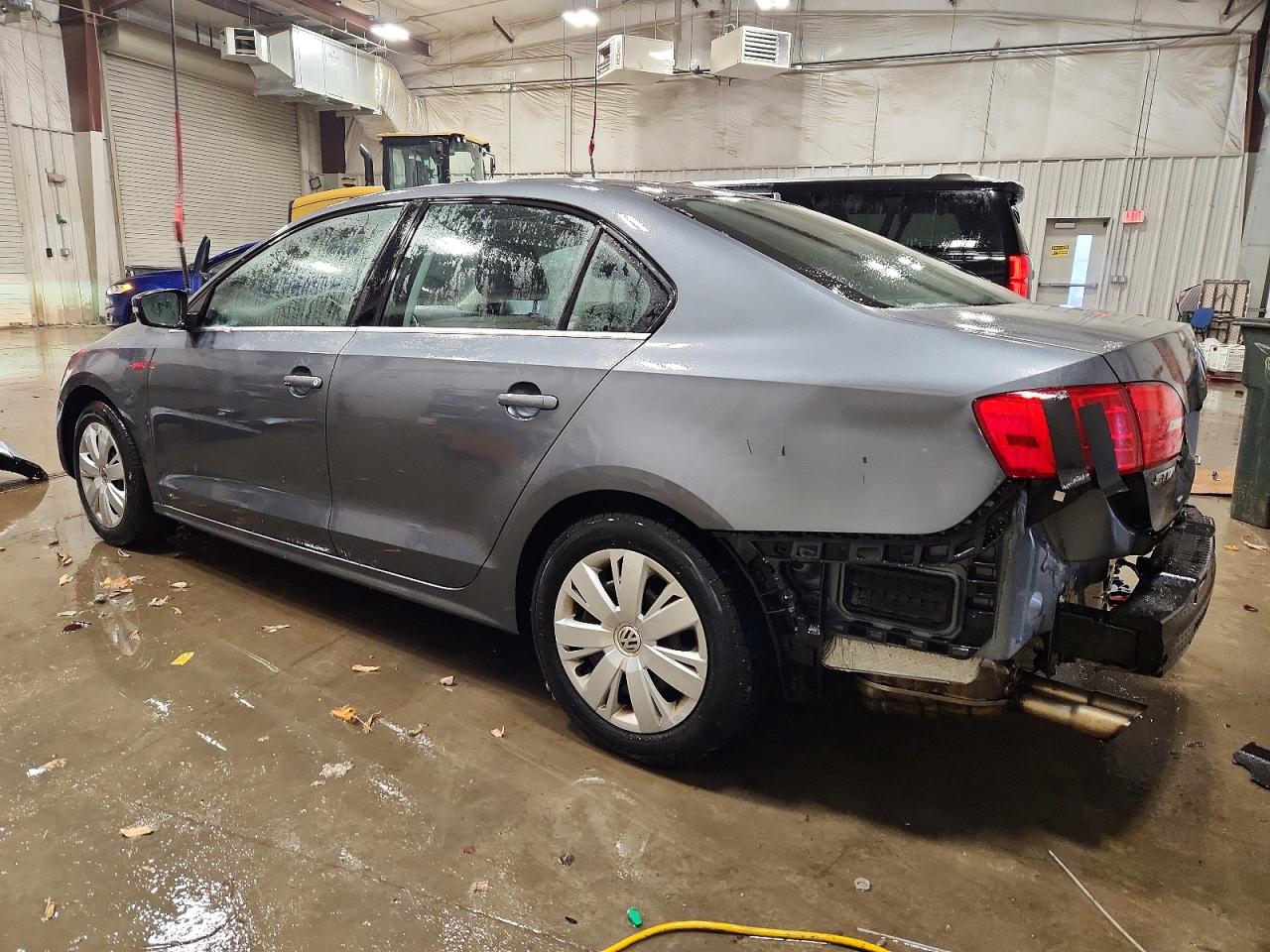 2013 VOLKSWAGEN JETTA SE photo 3