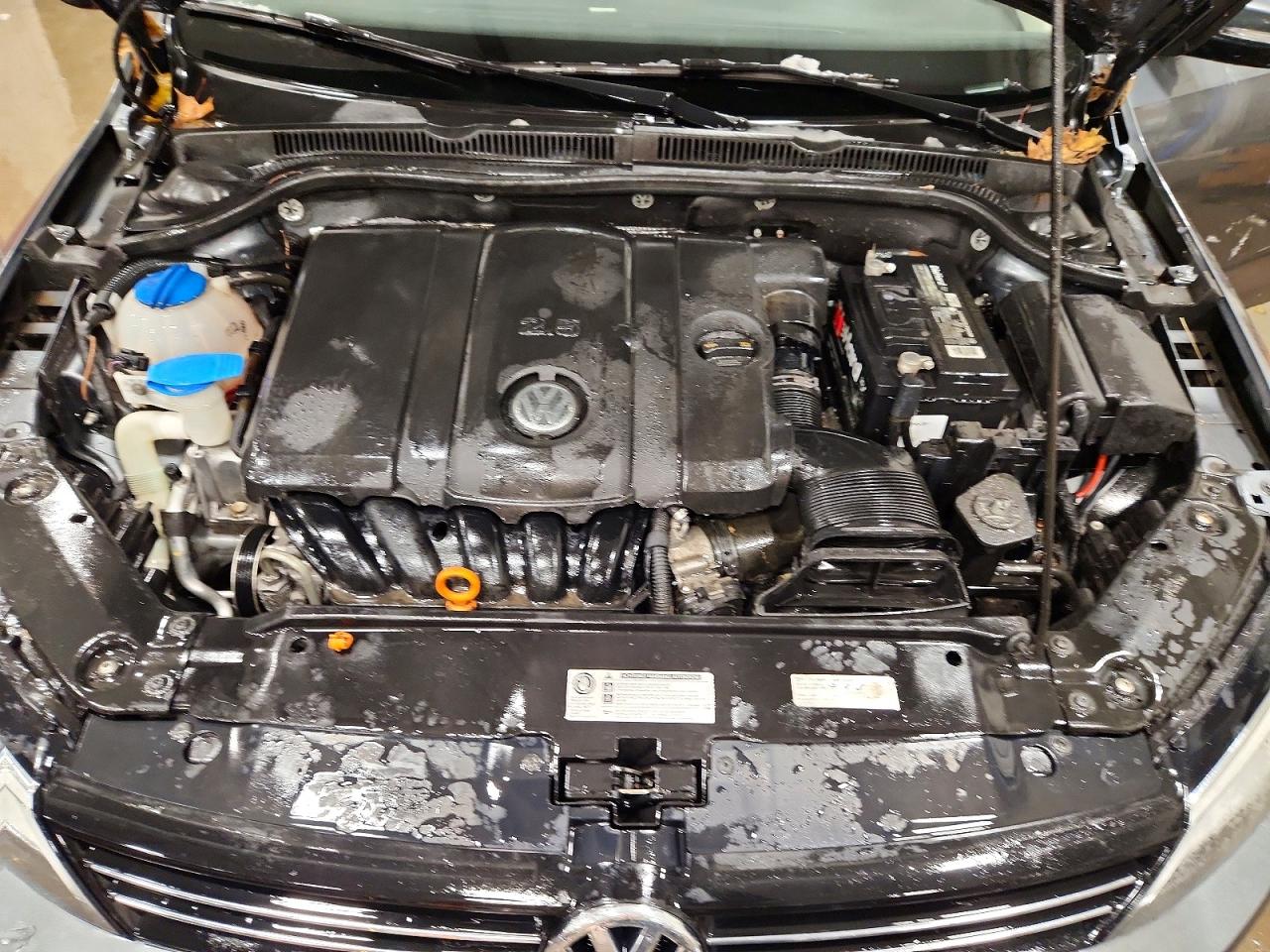 2013 VOLKSWAGEN JETTA SE photo 21